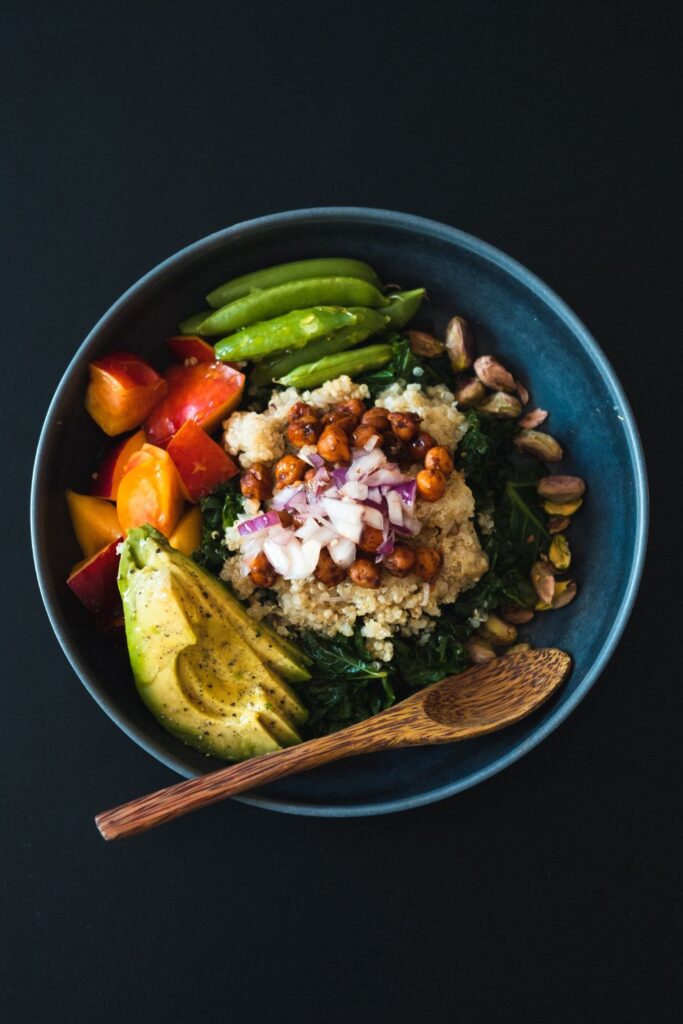 salada-de-quinoa-com-abacate-receita-saudável